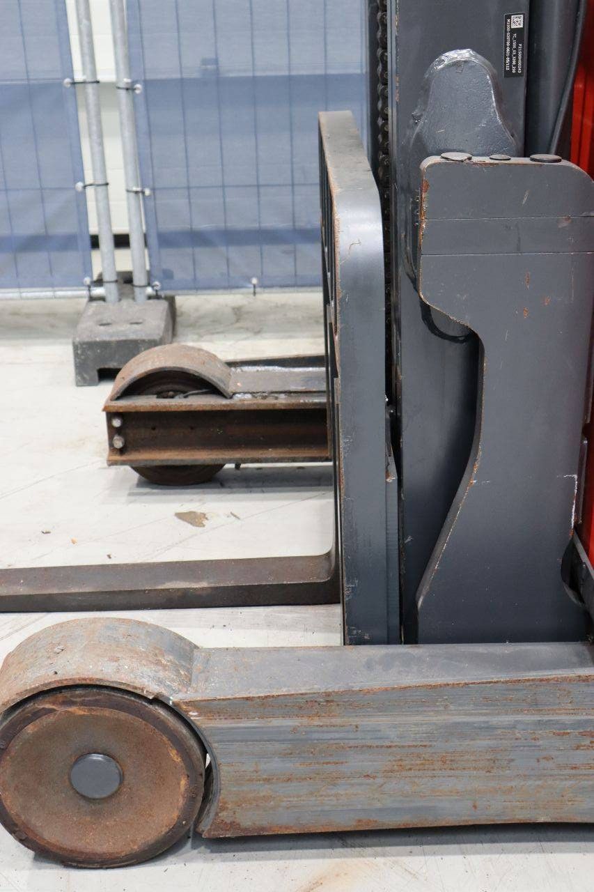 Linde R10B-01 Elektro-Schubmaststapler 1000 kg 7,8 m 2017
