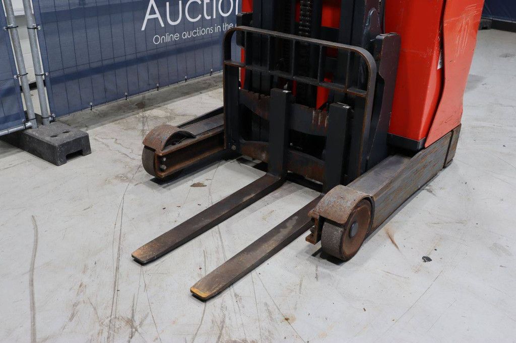 Linde R10B-01 Elektro-Schubmaststapler 1000 kg 7,8 m 2017