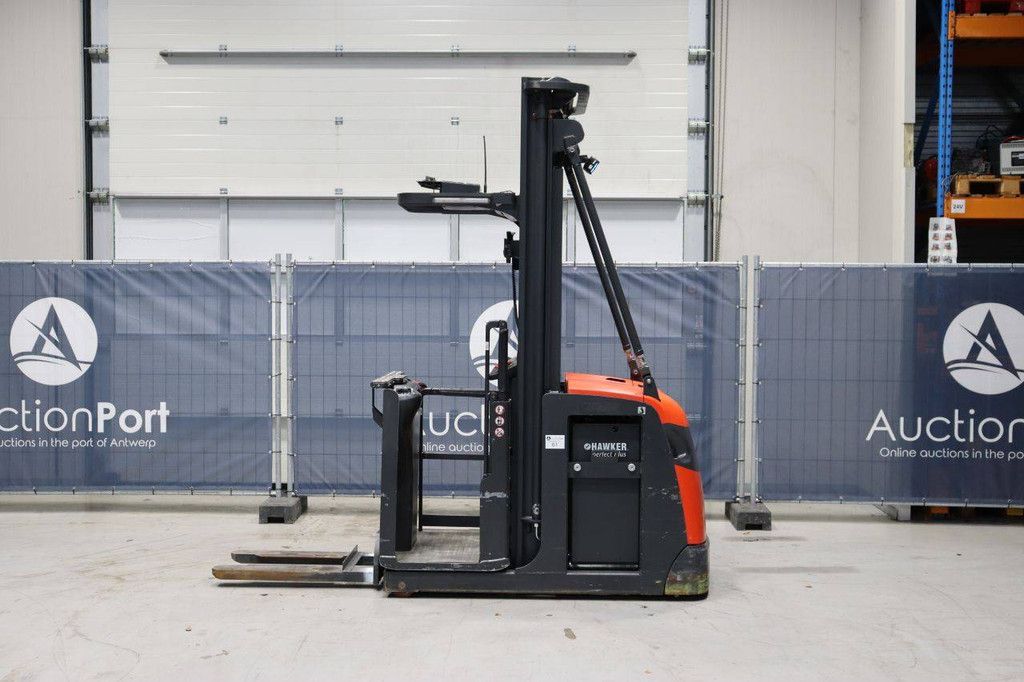 Linde V10-02 Electric Reach Truck 800kg 5.4m 2019