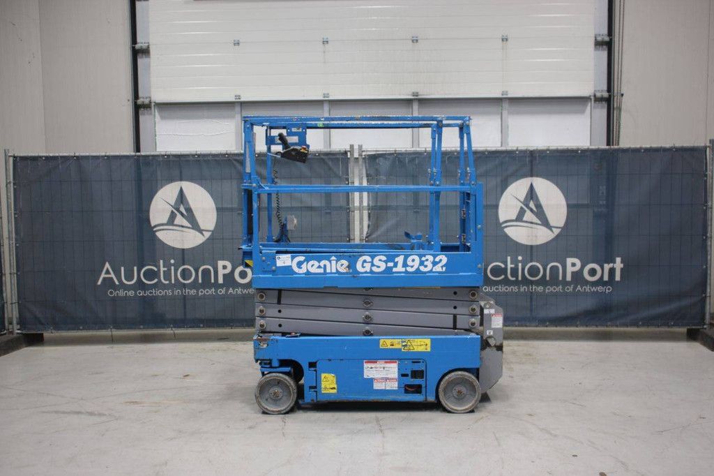 Scissor lift Genie GS-1932 Electric 7.8m 2016