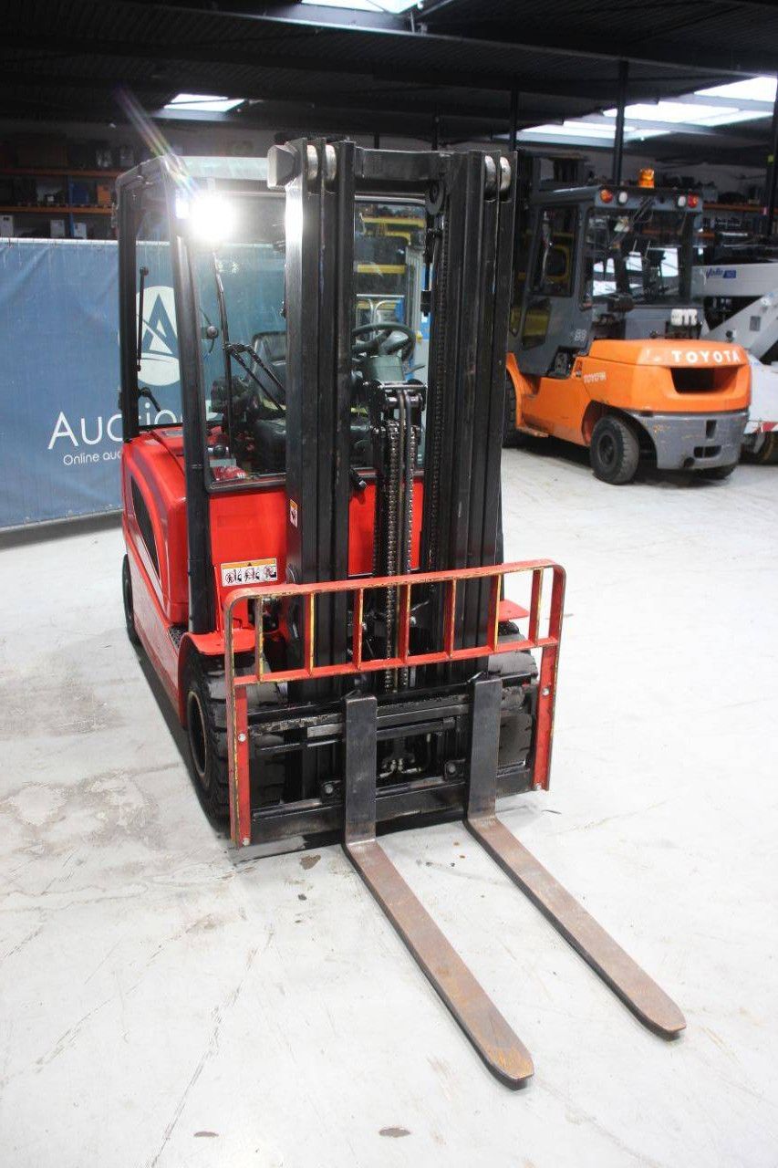 Forklift Hyster J2.5XN Electric 2500kg 4.9m 2019