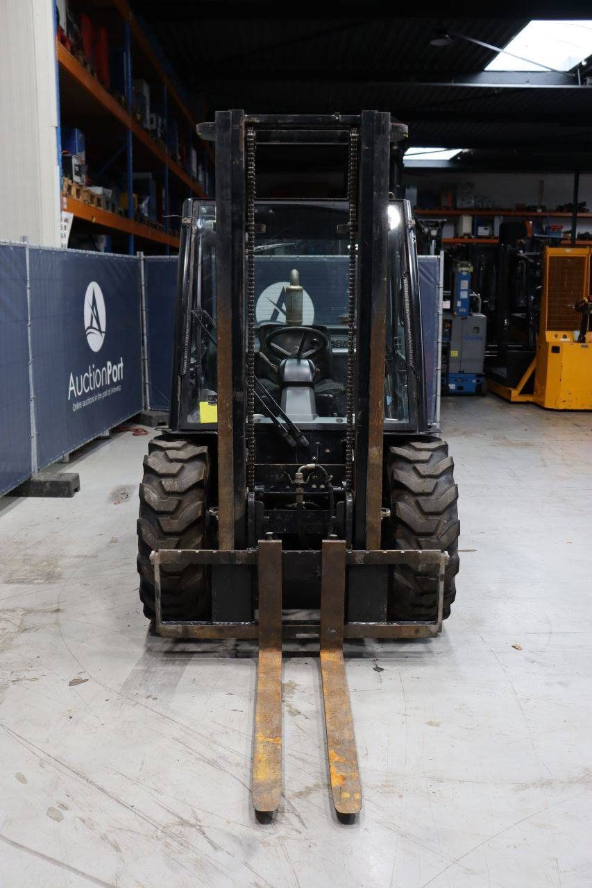 Rough-terrain forklift Manitou MC18-4 Diesel 28kW 1800kg 3.3m 2021