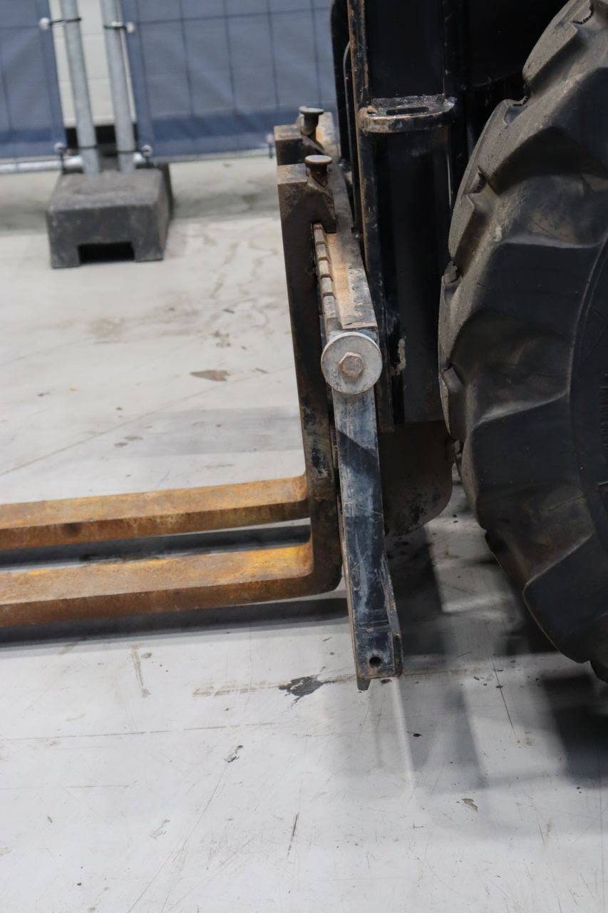 Rough-terrain forklift Manitou MC18-4 Diesel 28kW 1800kg 3.3m 2021