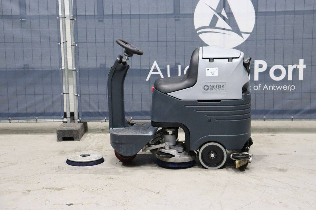 Scheuersaugmaschine Nilfisk BR752 Electric 24V 2023