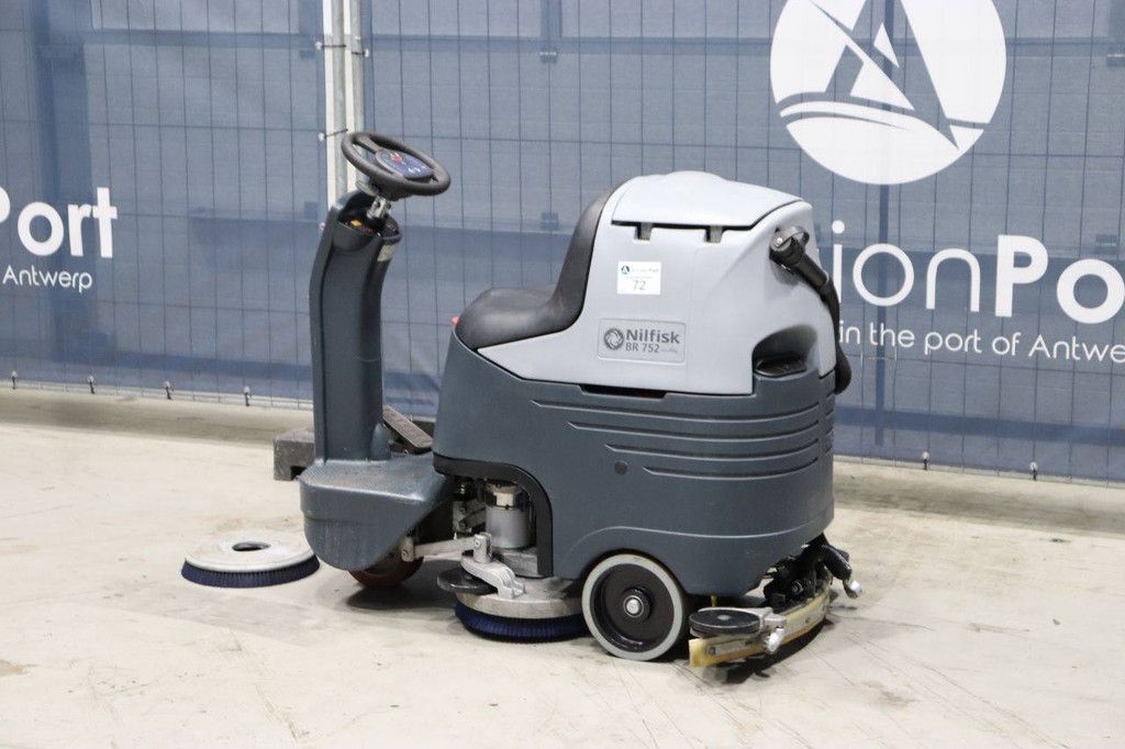 Scheuersaugmaschine Nilfisk BR752 Electric 24V 2023