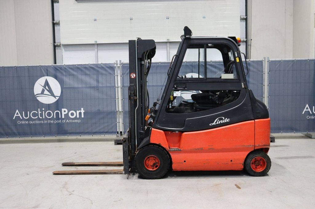 Linde E30/600-03 Elektrogabelstapler 3000kg 2003
