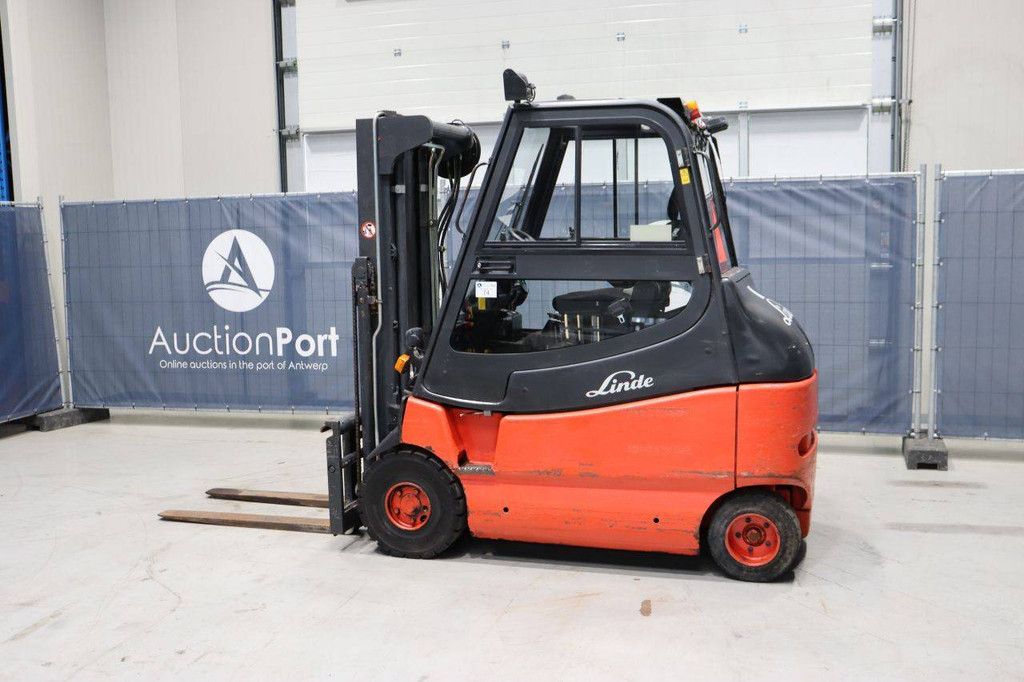 Linde E30/600-03 Elektrogabelstapler 3000kg 2003