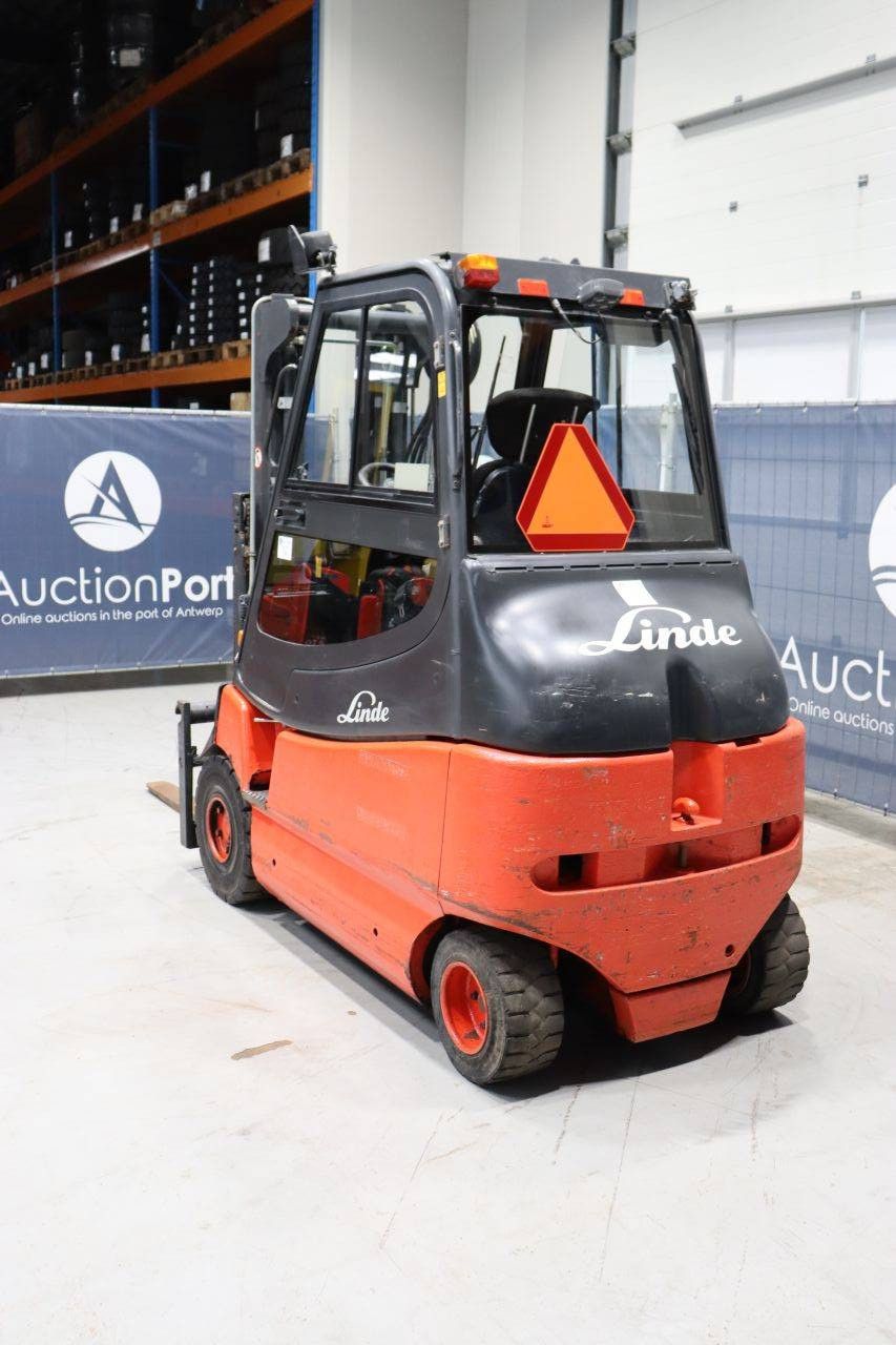 Linde E30/600-03 Elektrogabelstapler 3000kg 2003