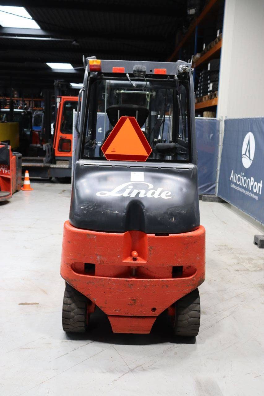 Linde E30/600-03 Elektrogabelstapler 3000kg 2003