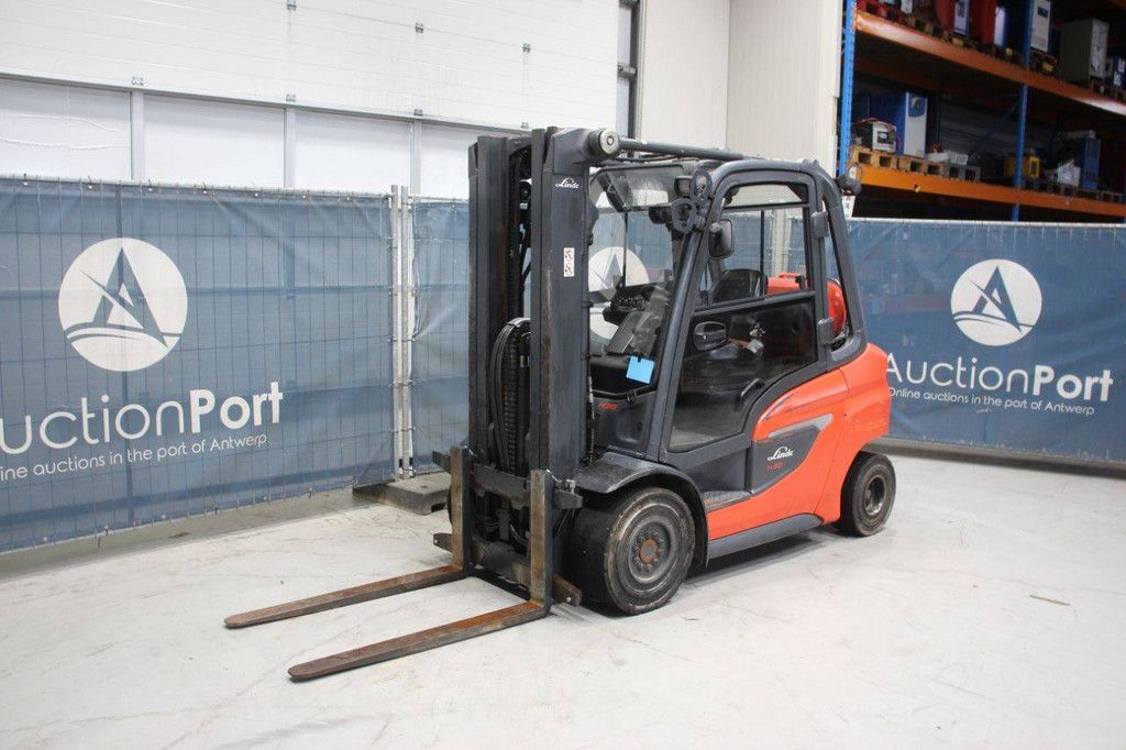 Linde H30T-01 LPG-Gabelstapler 3000 kg 4,87 m 2020