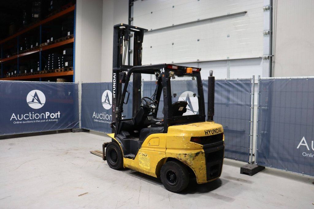 Forklift Hyundai 25D-9 Diesel 2330kg 5.0m 2017