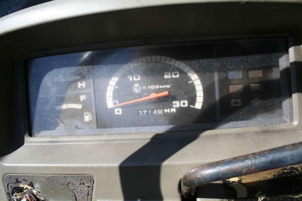Mitsubishi MT200 21PK 4WD