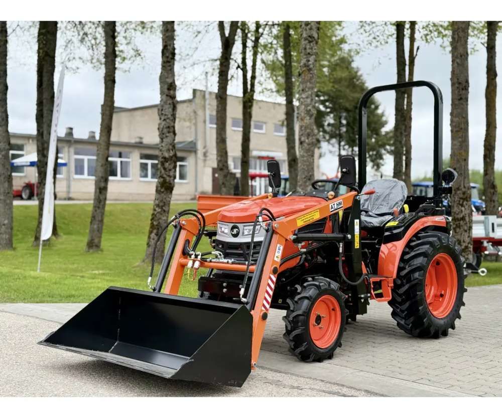 Hinomoto HM3030 NIEUW met voorlader al vanaf €180,00 per maand