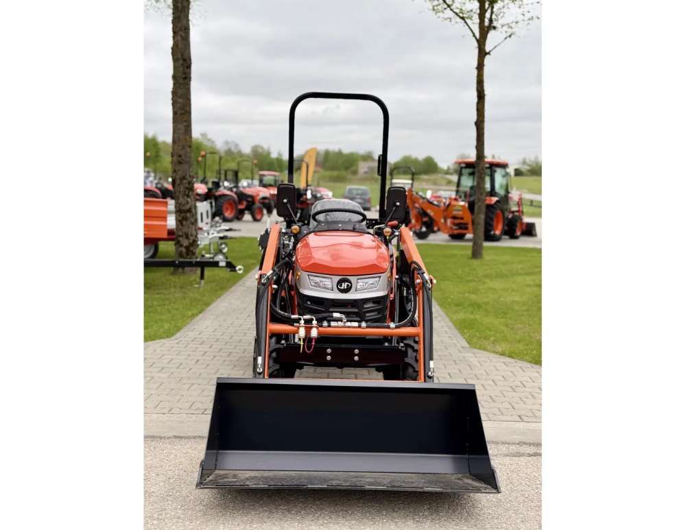 Hinomoto HM3030 NIEUW met voorlader al vanaf €180,00 per maand