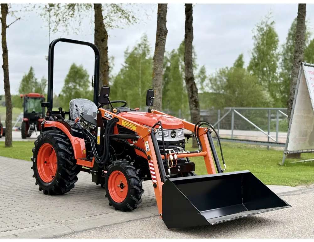 Hinomoto HM3030 NIEUW met voorlader al vanaf €180,00 per maand
