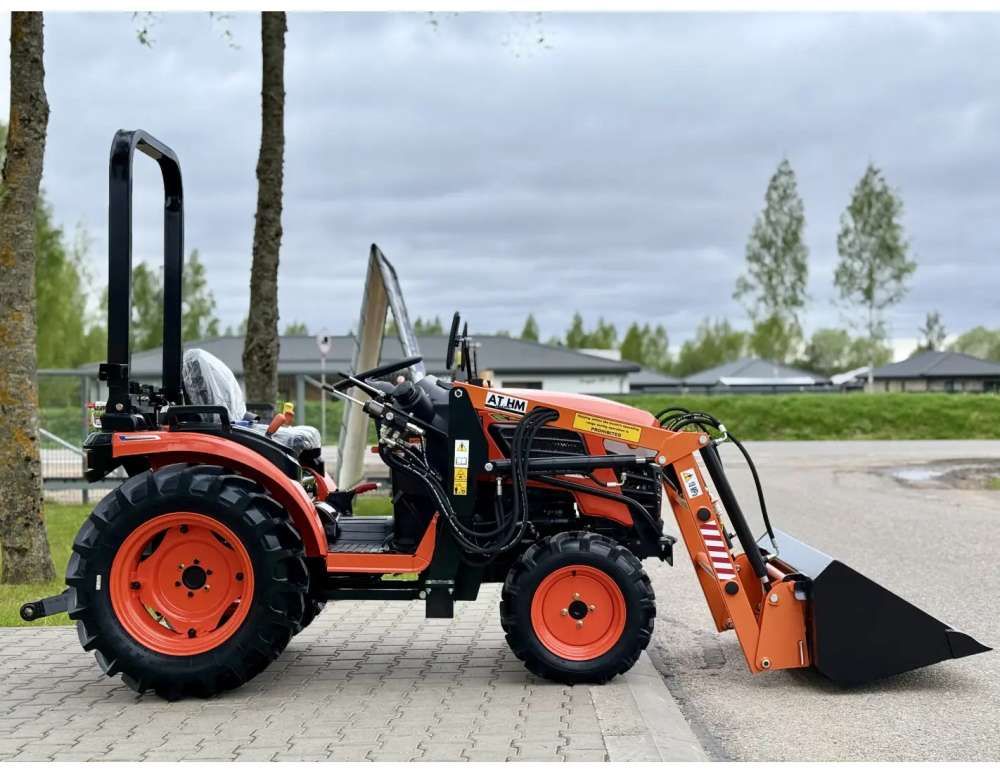 Hinomoto HM3030 NIEUW met voorlader al vanaf €180,00 per maand