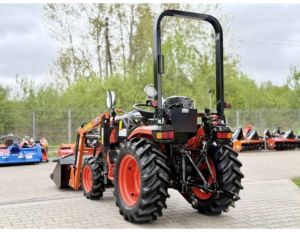 Hinomoto HM3030 NIEUW met voorlader al vanaf €180,00 per maand