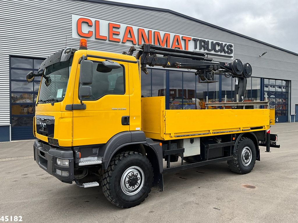 Man TGM 13.290 4x4 Hiab 9 Tonmeter laadkraan Just 222.472 km!