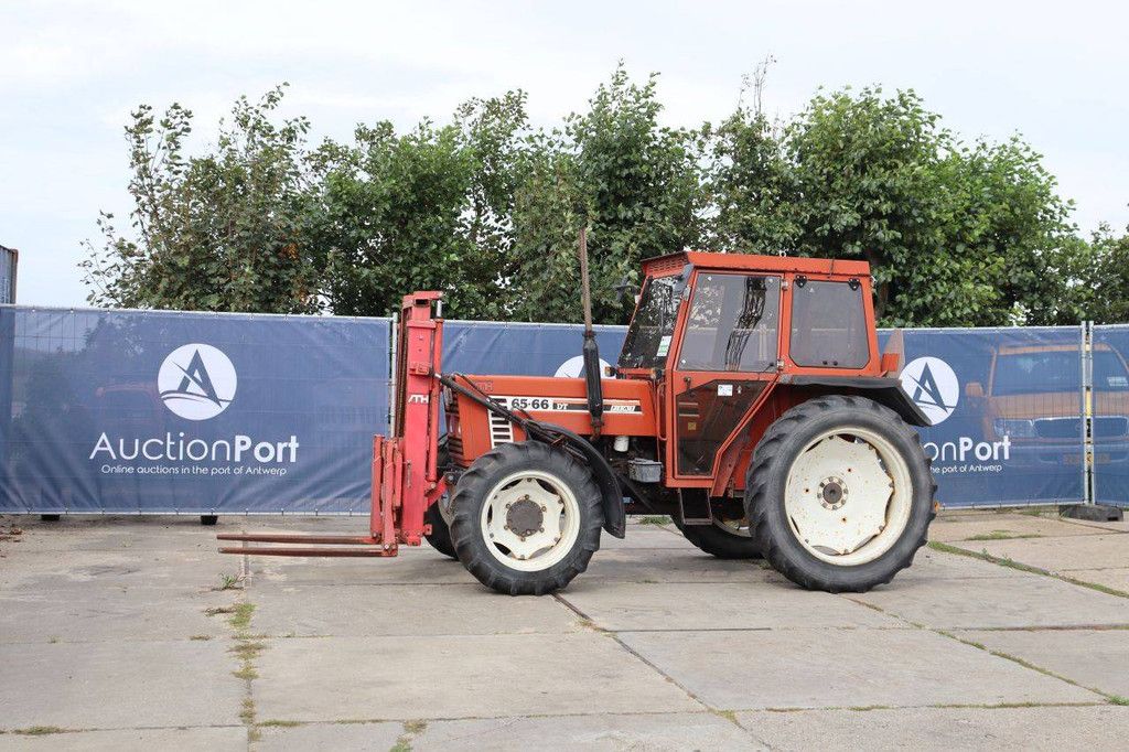 Traktor Fiat Agri 65-66DT Diesel 48 kW, Baujahr 1990, mit Hubmast