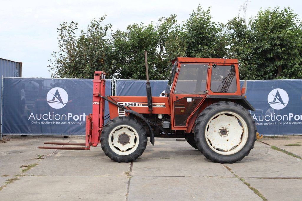 Traktor Fiat Agri 65-66DT Diesel 48 kW, Baujahr 1990, mit Hubmast
