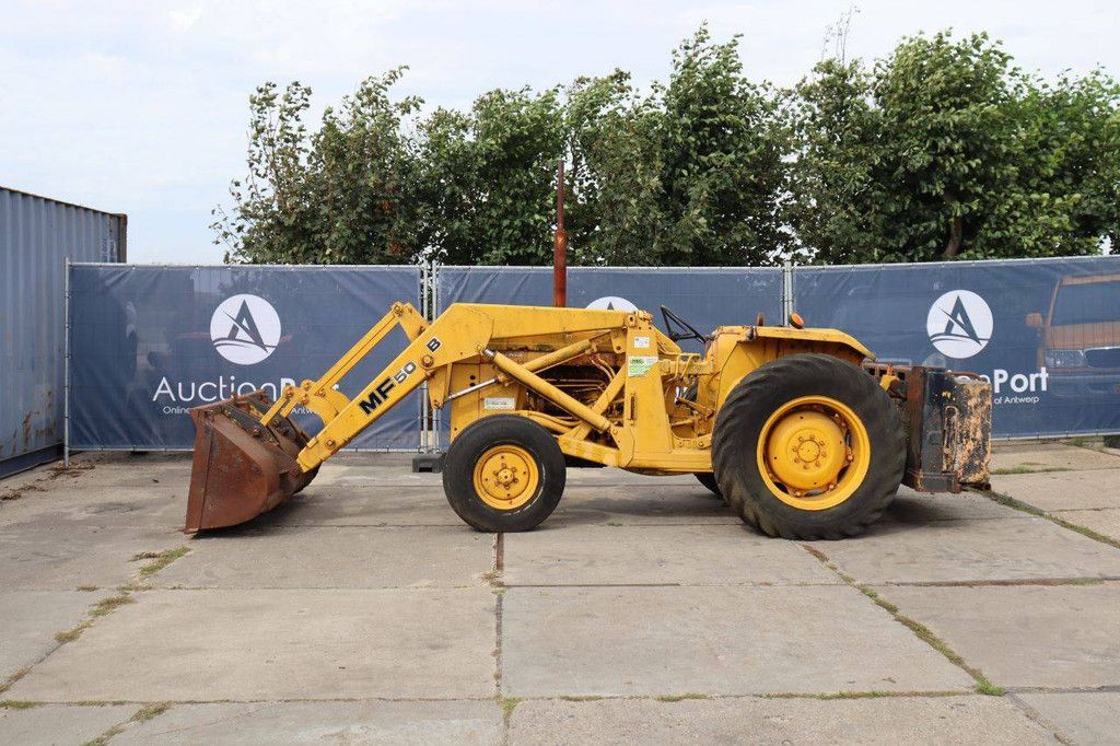 Massey Ferguson MF50B Diesel-Traktor, 69 PS, mit Frontlader, Baujahr 1985