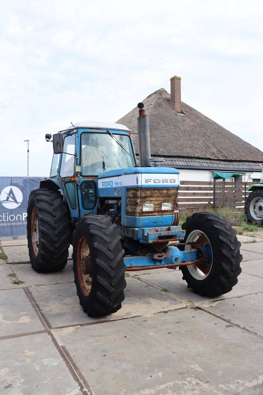 Tractor Ford TW-10 Diesel 123hp 1980