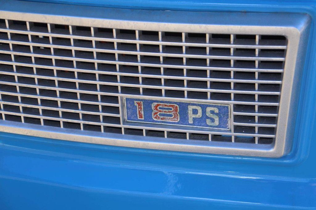 Kleintraktor Hinomoto E18 Diesel 18 PS