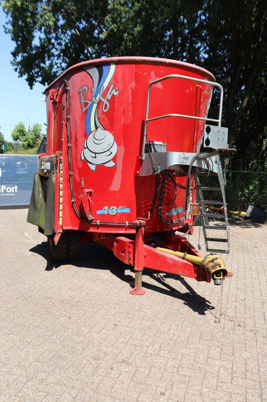 Feed mixer Peecon VMF 130 2012