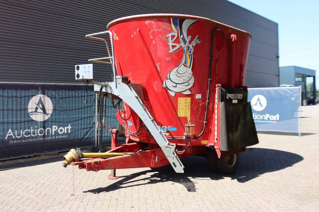 Feed mixer Peecon VMF 130 2012