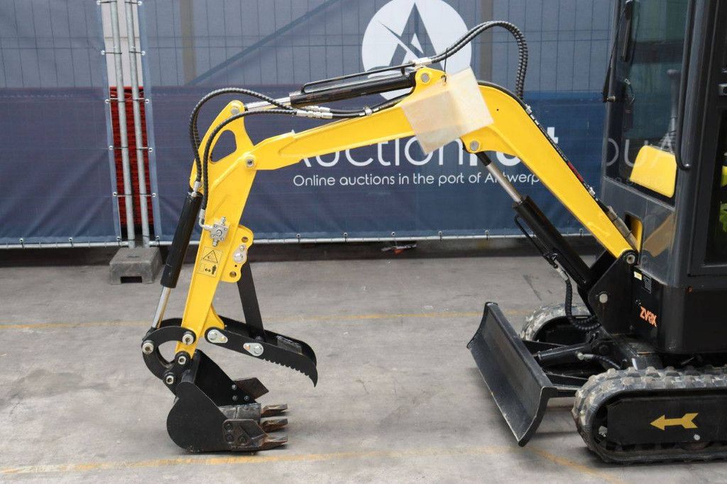 Mini excavator ZVOX ME15 Petrol 15hp 2025