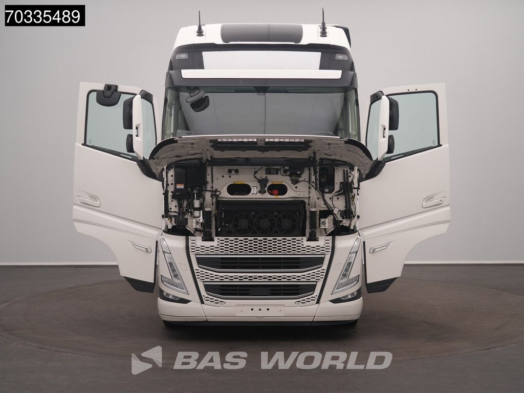Volvo FH 500 4X2 XL 2x Tanks I-ParkCool ACC