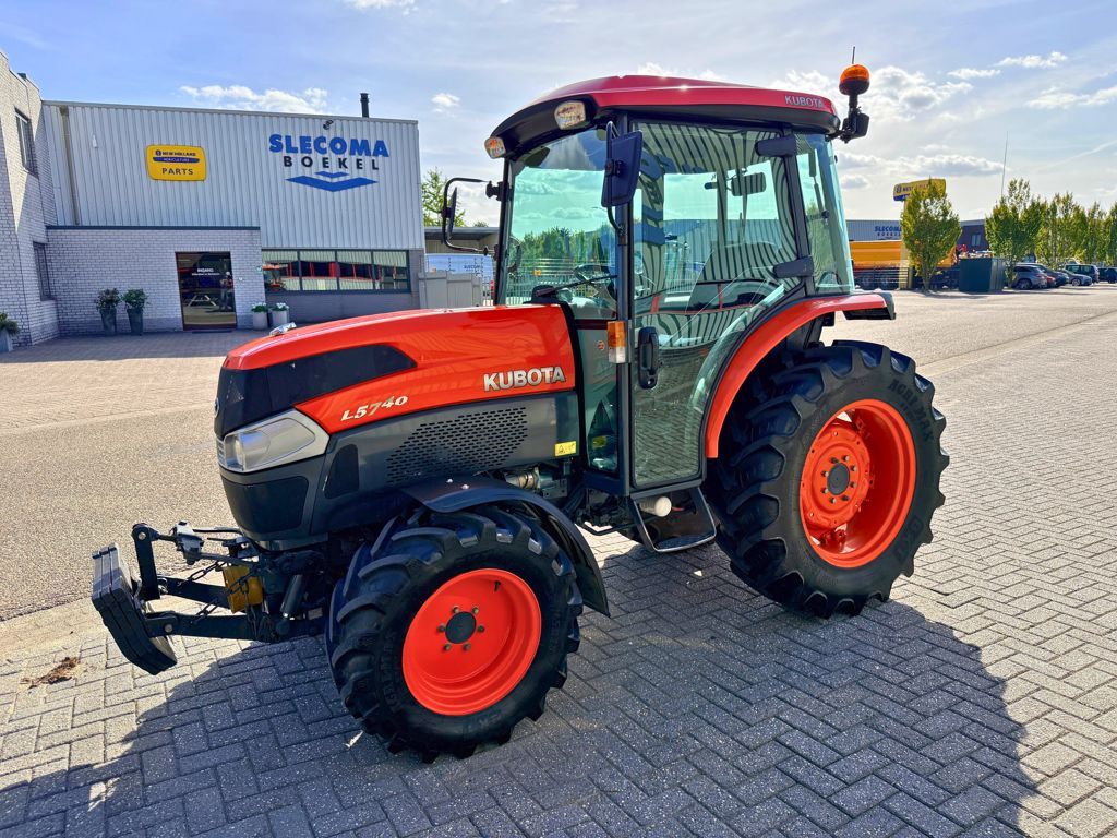 Kubota L5740 HSTC 4WD Cab