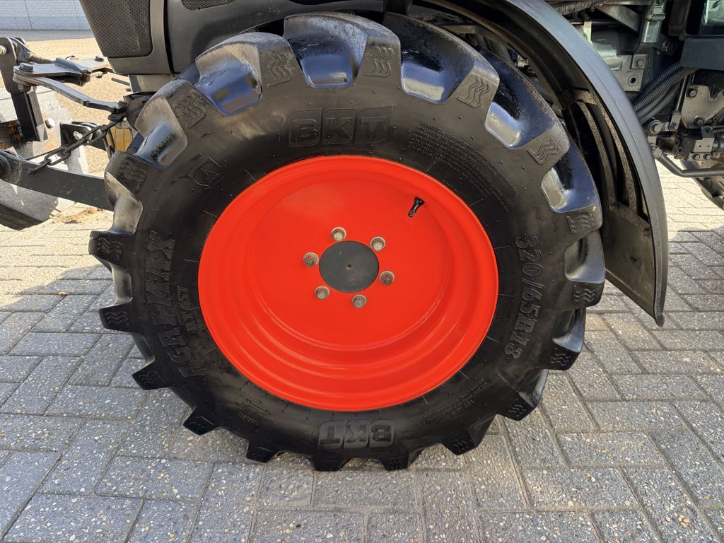 Kubota L5740 HSTC 4WD Cab
