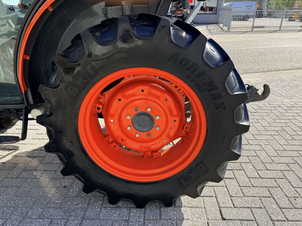 Kubota L5740 HSTC 4WD Cab