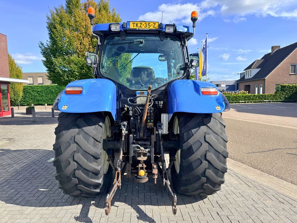 New Holland TS125A