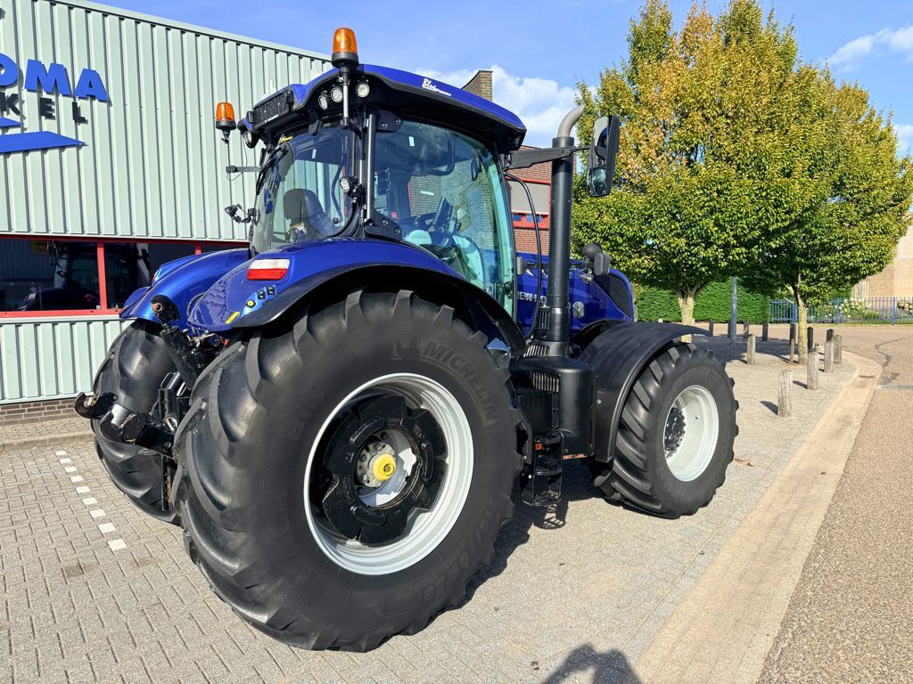 New Holland T7.270AC Stage V Blue Power