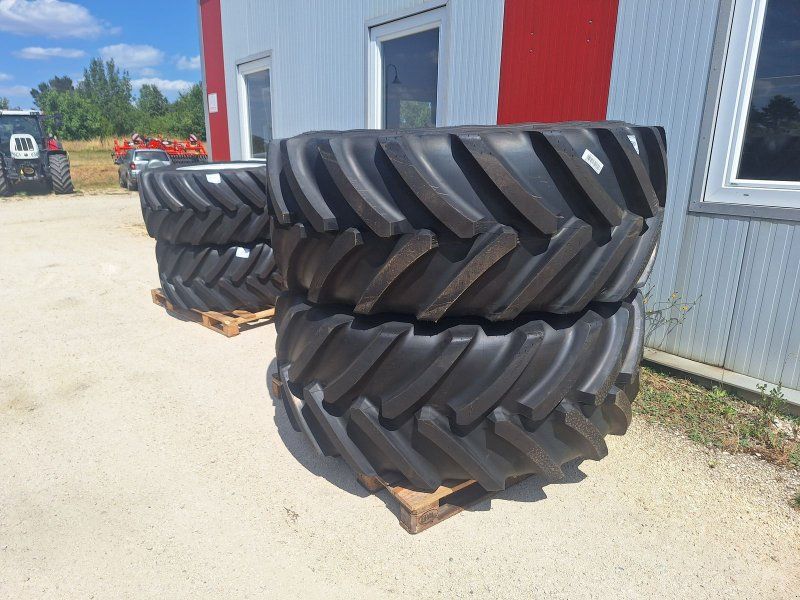 Michelin 710/60R42+600/60R30 AXEOBIB