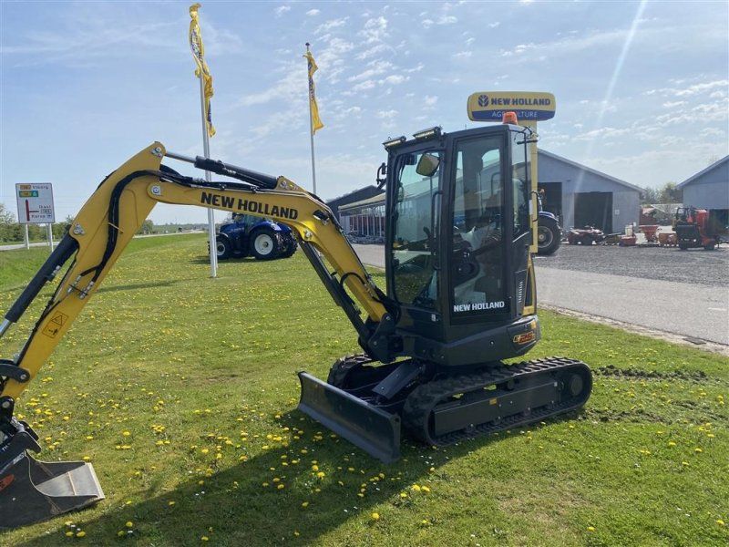 New Holland E25D
