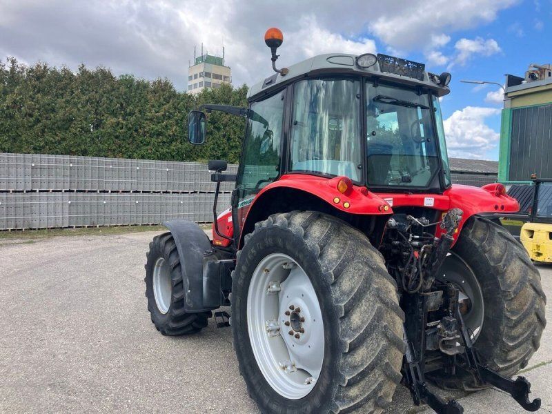 Massey Ferguson 6445