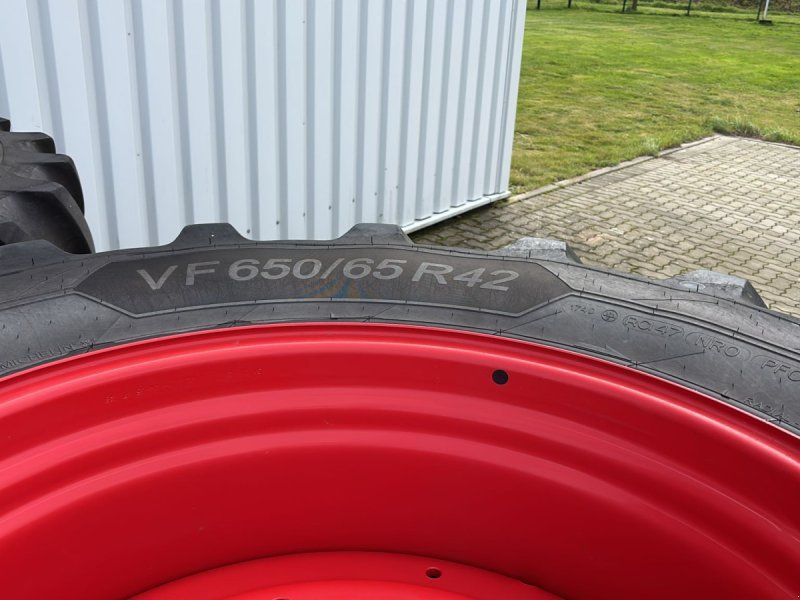 Michelin VF650/65R42 und VF600/60R30 Ax