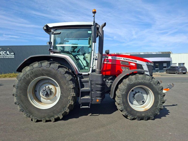 Massey Ferguson 8S225