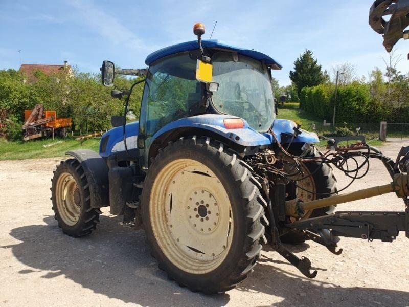 New Holland TS115A DELTA