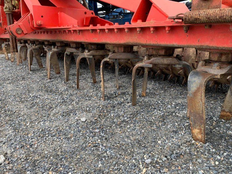 Kuhn HR 402