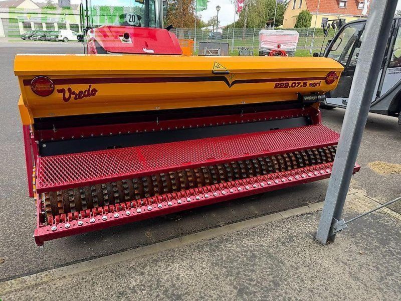 Vredo dz 229.075