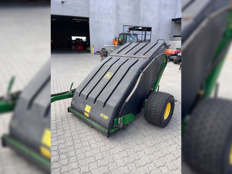 John Deere TC125