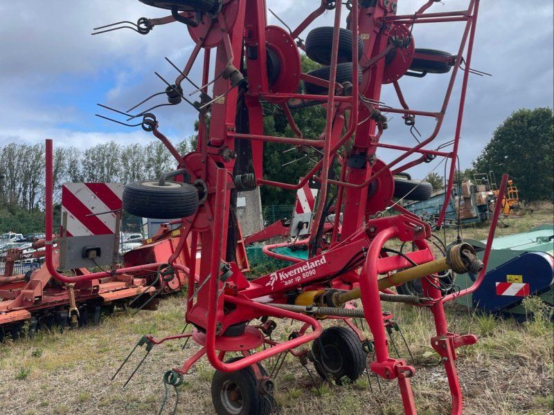 Kverneland Faneuse KV8090 .