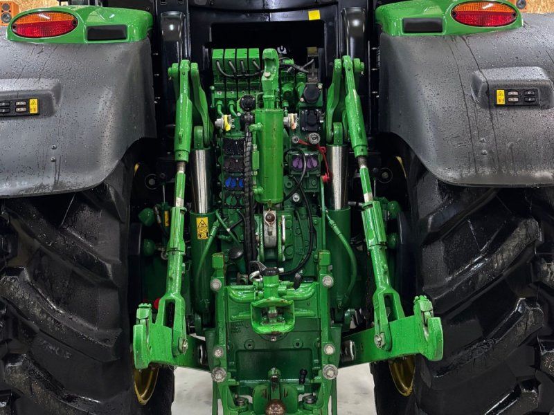 John Deere 6250R