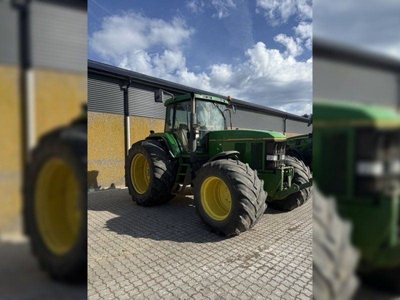 John Deere 7700