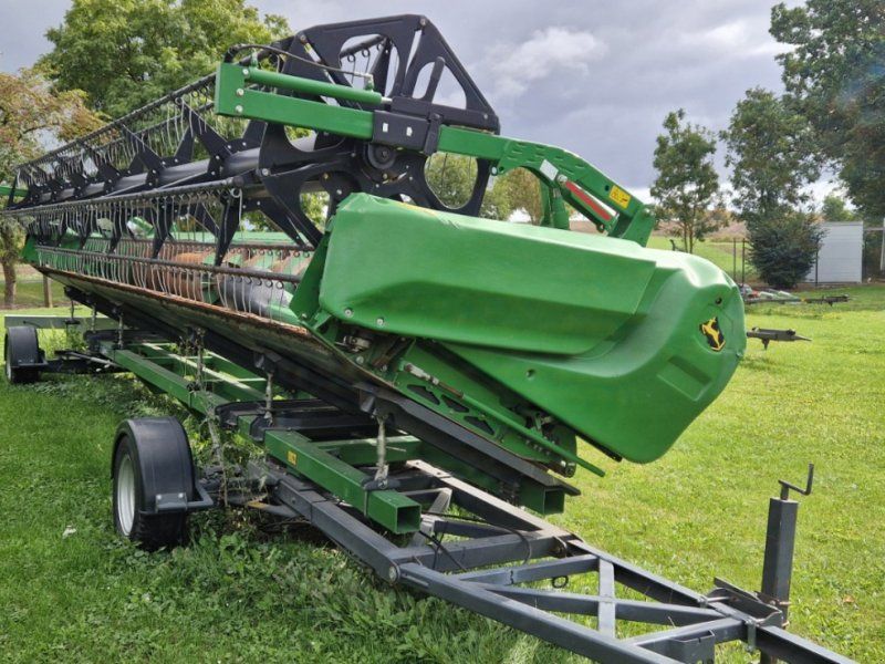 John Deere 630X mit Wagen