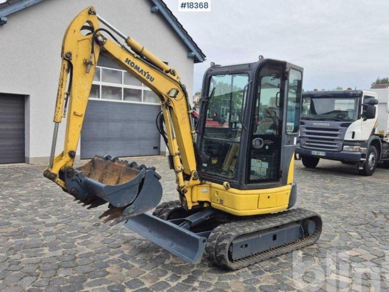 Komatsu PC26MR-3